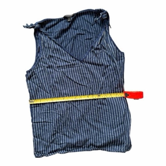 Banana Republic Blue and White Striped Blouse - Picture 4 of 6